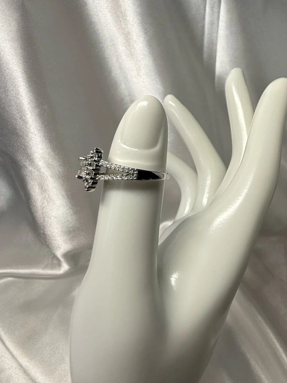 N/A silver tone